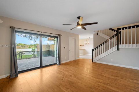 Купить таунхаус в Дейви, Флорида 3 спальни, 153.66м2, № 2009344 - фото 9