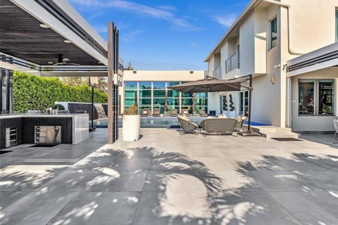 Villa ou maison à vendre à Hallandale Beach, Floride: 5 chambres, 413.97 m2 № 1937026 - photo 14