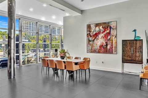 Villa ou maison à vendre à Hallandale Beach, Floride: 5 chambres, 413.97 m2 № 1937026 - photo 24