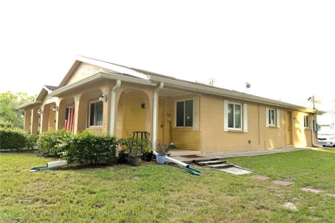 Appartement à New Port Richey, Floride 1 chambre, 269.04 m2 № 2412588