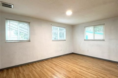 Appartement à louer à New Port Richey, Floride: 1 chambre, 269.04 m2 № 2412588 - photo 12