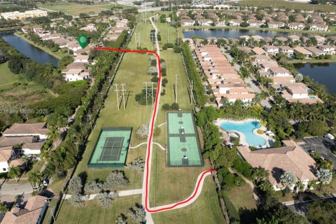 House in Cooper City, Florida 3 bedrooms, 195.47 sq.m. № 1750375 - photo 28