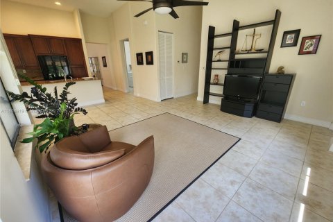 House in Cooper City, Florida 3 bedrooms, 195.47 sq.m. № 1750375 - photo 25