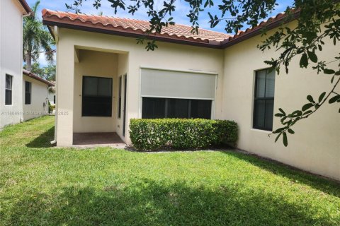 House in Cooper City, Florida 3 bedrooms, 195.47 sq.m. № 1750375 - photo 3