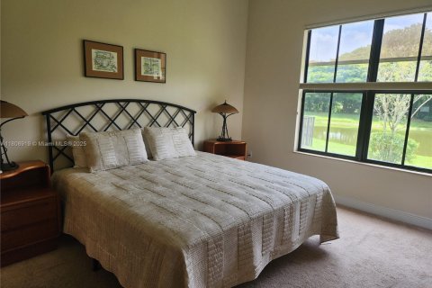 House in Cooper City, Florida 3 bedrooms, 195.47 sq.m. № 1750375 - photo 19