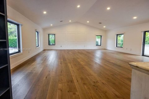 Купить виллу или дом в Майами, Флорида 4 спальни, 504.83м2, № 2067776 - фото 3