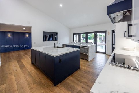 Купить виллу или дом в Майами, Флорида 4 спальни, 504.83м2, № 2067776 - фото 13