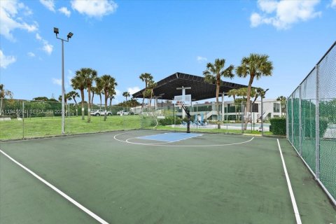 Casa en venta en Lauderhill, Florida, 3 dormitorios, 166.3 m2 № 2002010 - foto 27