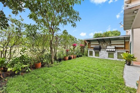 Casa en venta en Lauderhill, Florida, 3 dormitorios, 166.3 m2 № 2002010 - foto 25