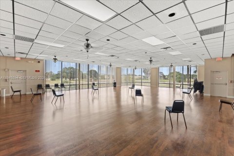 Casa en venta en Lauderhill, Florida, 3 dormitorios, 166.3 m2 № 2002010 - foto 30