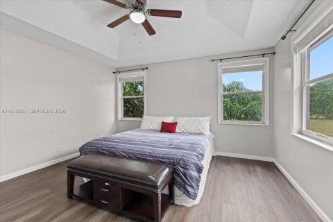 Casa en venta en Lauderhill, Florida, 3 dormitorios, 166.3 m2 № 2002010 - foto 16