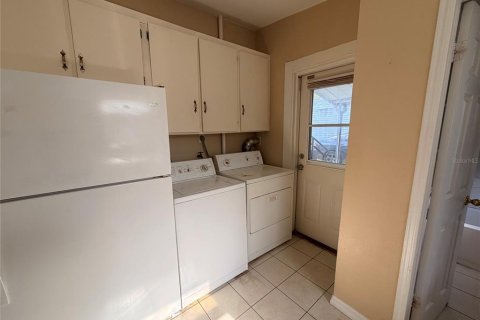 House in Belleview, Florida 2 bedrooms, 69.68 sq.m. № 2203916 - photo 6