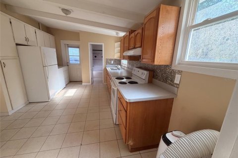 House in Belleview, Florida 2 bedrooms, 69.68 sq.m. № 2203916 - photo 5