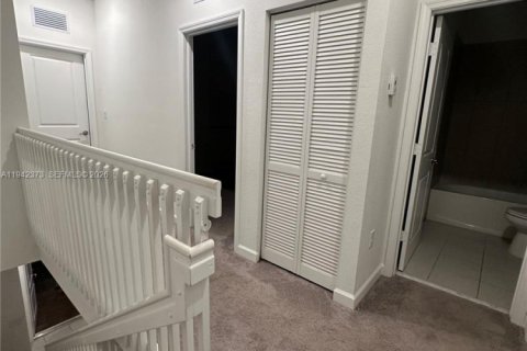 Touwnhouse à vendre à Homestead, Floride: 3 chambres, 129.41 m2 № 2000068 - photo 8