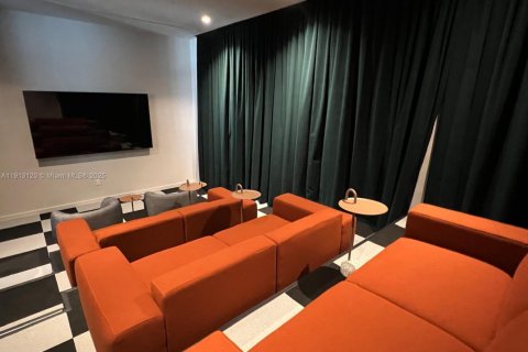 Condominio en venta en Miami, Florida, 32.52 m2 № 1969311 - foto 18