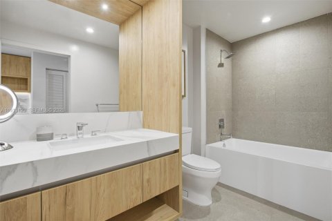 Condominio en venta en Miami, Florida, 32.52 m2 № 1969311 - foto 28