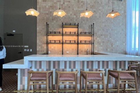 Condominio en venta en Miami, Florida, 32.52 m2 № 1969311 - foto 14
