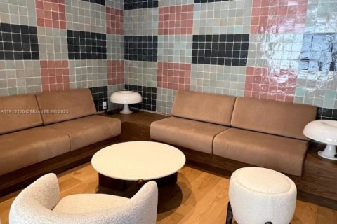 Condominio en venta en Miami, Florida, 32.52 m2 № 1969311 - foto 10