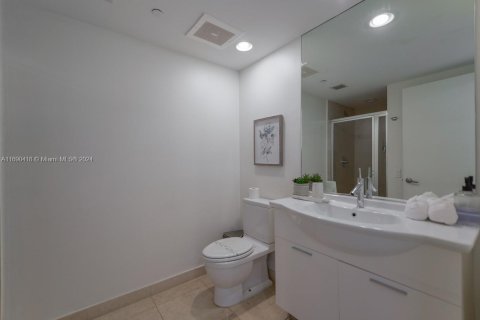 Condominio en venta en Miami, Florida, 2 dormitorios, 135.54 m2 № 1868111 - foto 16