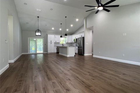 House in Deltona, Florida 4 bedrooms, 173.26 sq.m. № 1743130 - photo 10