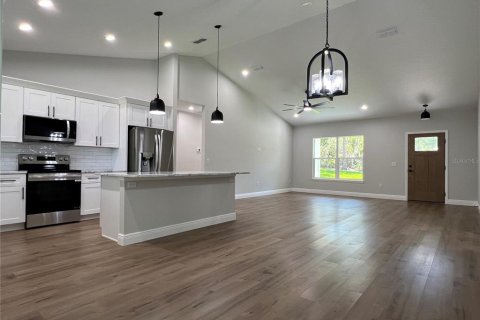 House in Deltona, Florida 4 bedrooms, 173.26 sq.m. № 1743130 - photo 2