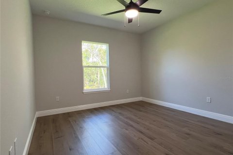 House in Deltona, Florida 4 bedrooms, 173.26 sq.m. № 1743130 - photo 18