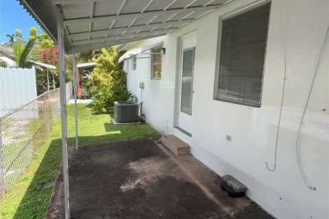 Condominio en alquiler en Hollywood, Florida, 1 dormitorio, 56.86 m2 № 1893077 - foto 8