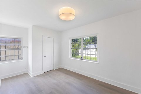 Купить коммерческую недвижимость в Майами, Флорида 138.98м2, № 2005908 - фото 13