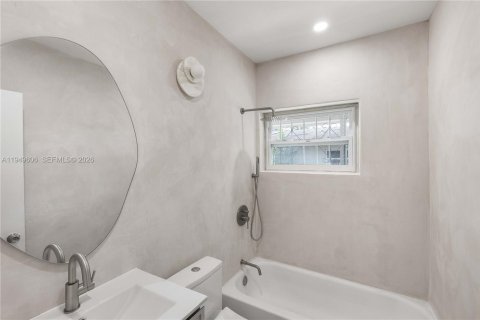 Купить коммерческую недвижимость в Майами, Флорида 138.98м2, № 2005908 - фото 14