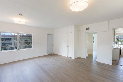 Купить коммерческую недвижимость в Майами, Флорида 138.98м2, № 2005908 - фото 11