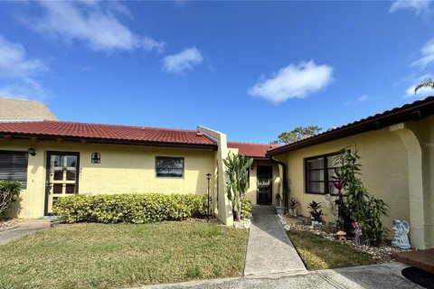 Villa ou maison à louer à Bradenton, Floride: 1 chambre, 70.23 m2 № 1840463 - photo 2