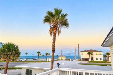 House in Daytona Beach, Florida 3 bedrooms, 177.91 sq.m. № 2420380 - photo 3