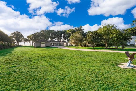 House in Grand Island, Florida 3 bedrooms, 221.39 sq.m. № 2196087 - photo 4