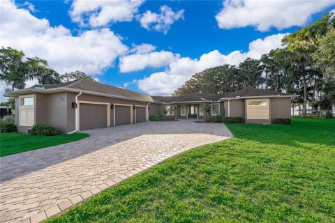 House in Grand Island, Florida 3 bedrooms, 221.39 sq.m. № 2196087