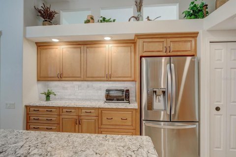 House in Palm Harbor, Florida 4 bedrooms, 271.46 sq.m. № 1900129 - photo 19