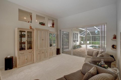 House in Palm Harbor, Florida 4 bedrooms, 271.46 sq.m. № 1900129 - photo 21