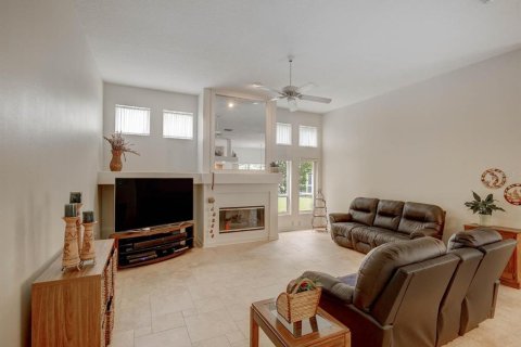 House in Palm Harbor, Florida 4 bedrooms, 271.46 sq.m. № 1900129 - photo 8