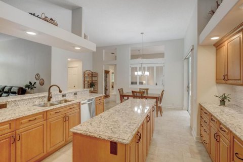 House in Palm Harbor, Florida 4 bedrooms, 271.46 sq.m. № 1900129 - photo 18