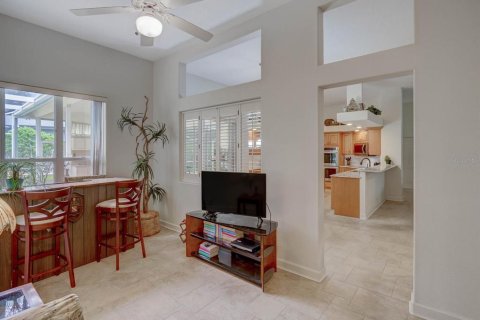 House in Palm Harbor, Florida 4 bedrooms, 271.46 sq.m. № 1900129 - photo 20
