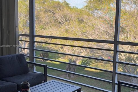 Copropriété à louer à Boca Raton, Floride: 3 chambres, 120.77 m2 № 1996661 - photo 2