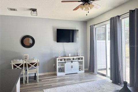 Townhouse in Riverview, Florida 3 bedrooms, 130.06 sq.m. № 2101852 - photo 8