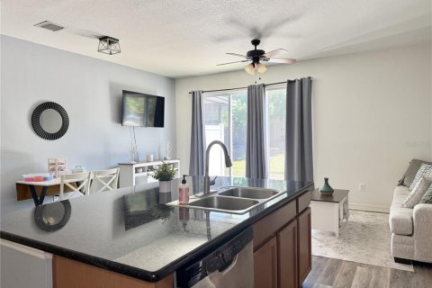 Townhouse in Riverview, Florida 3 bedrooms, 130.06 sq.m. № 2101852 - photo 6