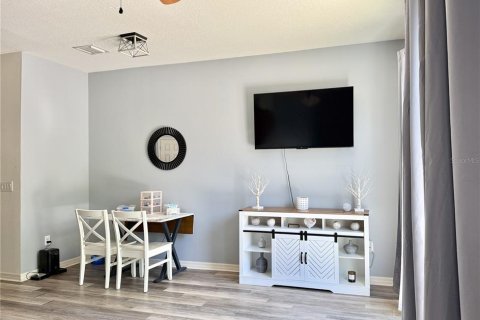 Townhouse in Riverview, Florida 3 bedrooms, 130.06 sq.m. № 2101852 - photo 12