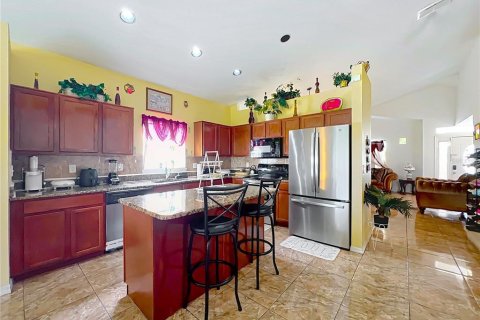 House in Orlando, Florida 4 bedrooms, 264.4 sq.m. № 1786861 - photo 13
