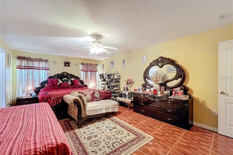 House in Orlando, Florida 4 bedrooms, 264.4 sq.m. № 1786861 - photo 24