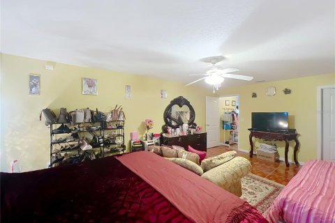 House in Orlando, Florida 4 bedrooms, 264.4 sq.m. № 1786861 - photo 23