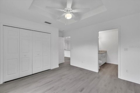 House in Punta Gorda, Florida 2 bedrooms, 89.37 sq.m. № 2103317 - photo 12