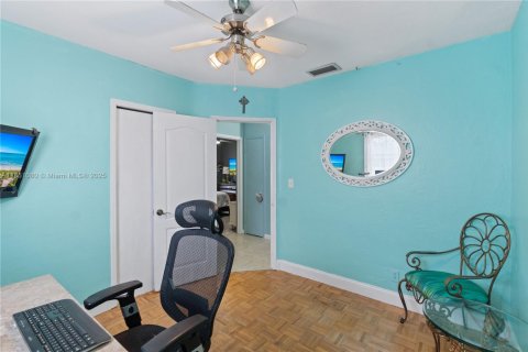 Casa en venta en Hollywood, Florida, 4 dormitorios, 152.64 m2 № 1855284 - foto 18