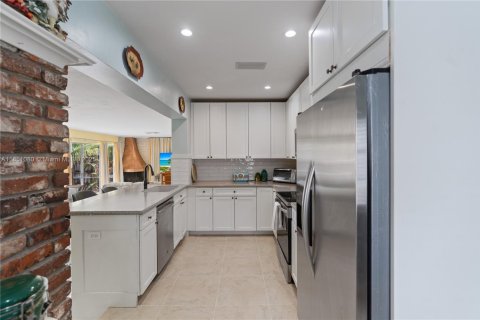 Casa en venta en Hollywood, Florida, 4 dormitorios, 152.64 m2 № 1855284 - foto 6