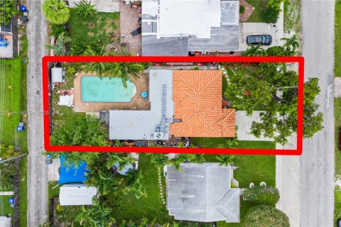 Casa en venta en Hollywood, Florida, 4 dormitorios, 152.64 m2 № 1855284 - foto 23